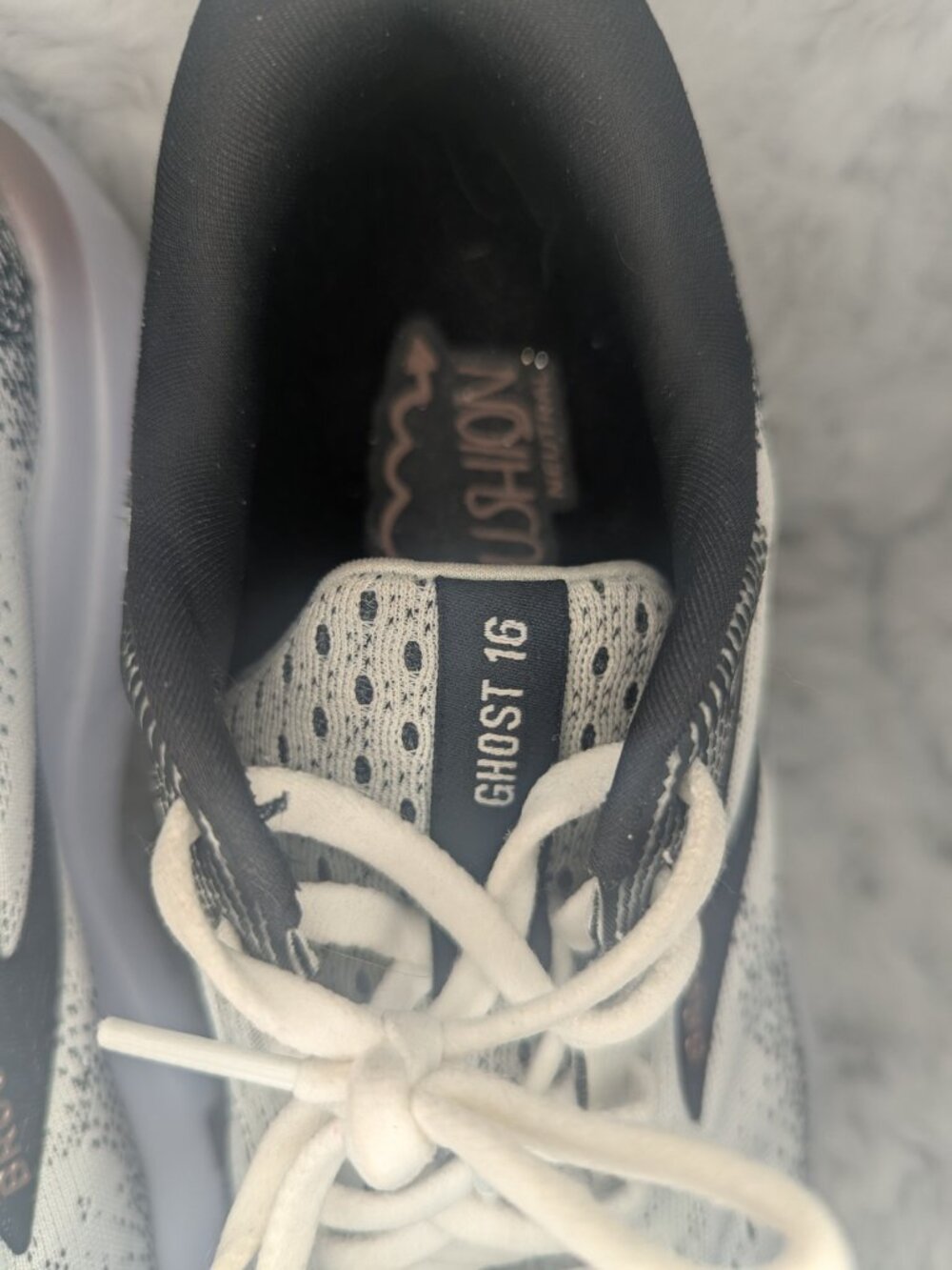 Brooks Ghost 16 Women's Size 8 White Gray Running Shoes EUC - Picture 12 of 16